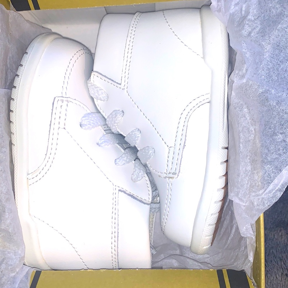 Walking Shoes White Genuine Leather